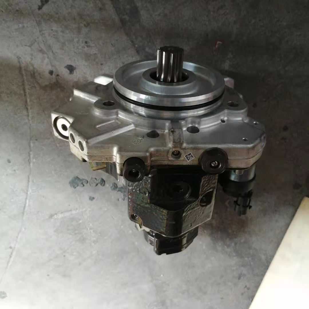 SINOTRUK HOWO A7 T7H WEICHAI WP10 WP12 210V11103-7792 Truck Parts High Pressure Fuel Pump Hot Sale (1)