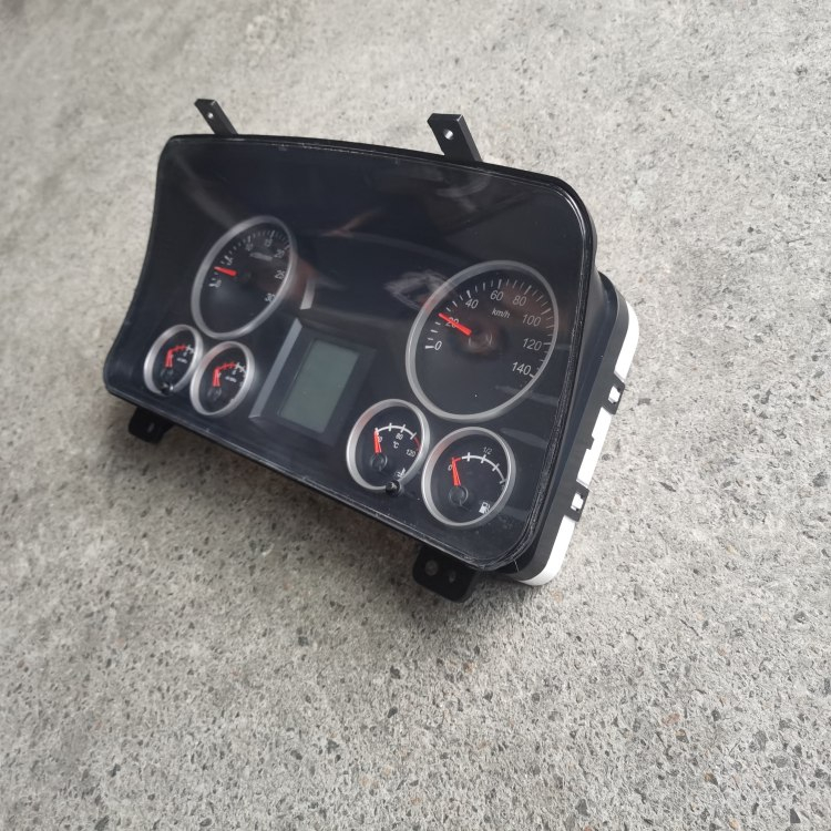 SINOTRUK HOWO 80B 5715400448 Truck Parts Combination Instrument Dashboard Hot Sale (1)