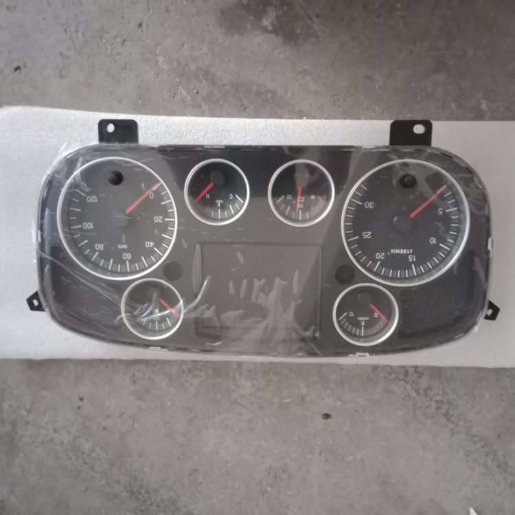 SINOTRUK HOWO A7 T7H T5G WG99185811111 Truck Parts Fuel Combination Instrument Dashboard Hot Sale (3)