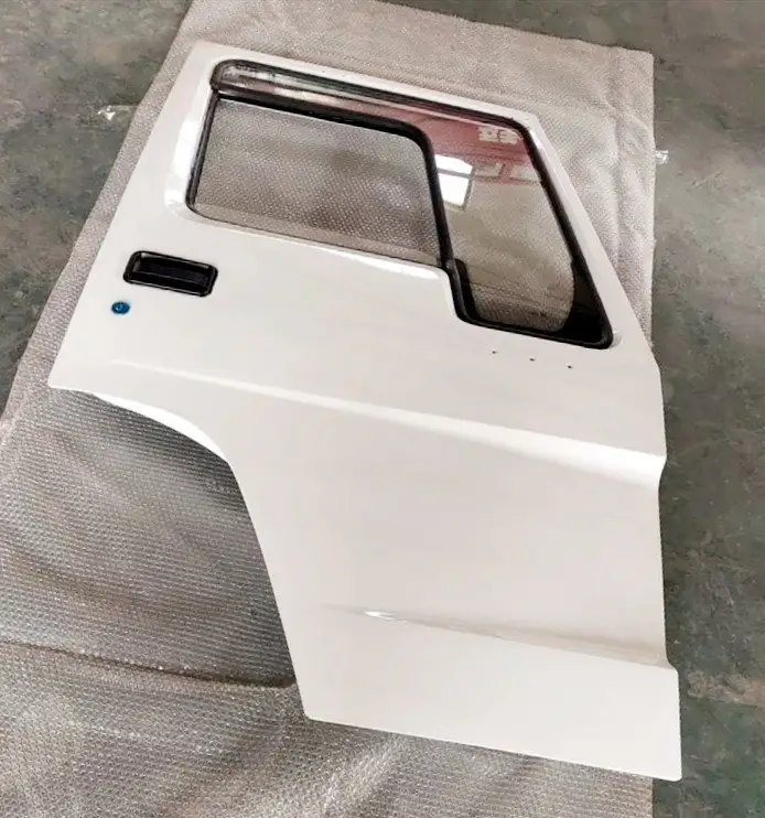 SINOTRUK HOWO AZ1642210002 Truck Parts Right Cab Door Assembly Hot Sale (3)