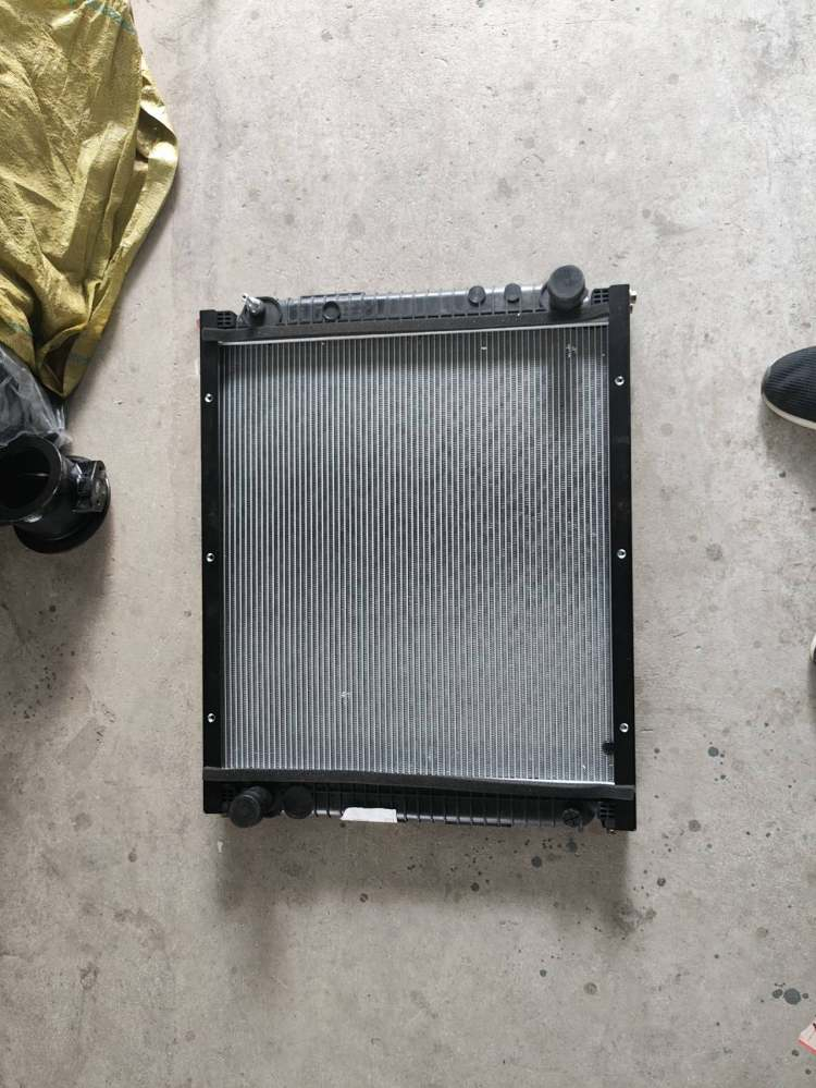 SINOTRUK HOWO FG9804533120 Truck Parts Cooling Module Assembly Hot Sale (3)