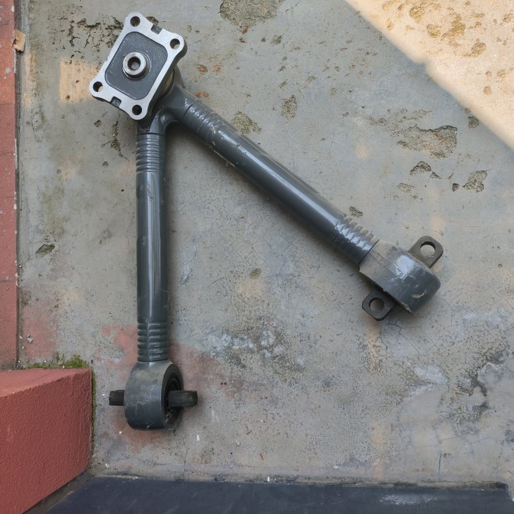 SINOTRUK HOWO T7H T5G SITRAK AZ9725529272 Truck Parts V-Type Thrust Rod Assembly Hot Sale (2)
