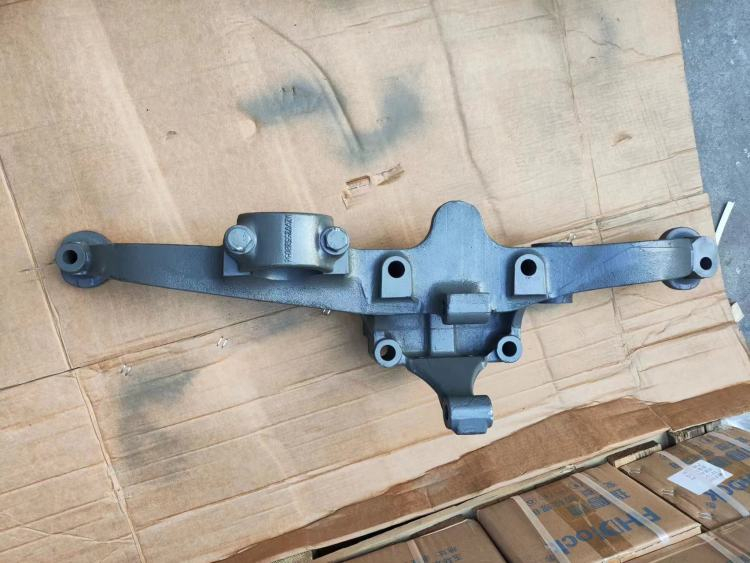 SINOTRUK HOWO T7H T5G STEYR KING AZ9925528070 Truck Parts Left Rear Axle Equalizer Beam Assembly Hot Sale (3)