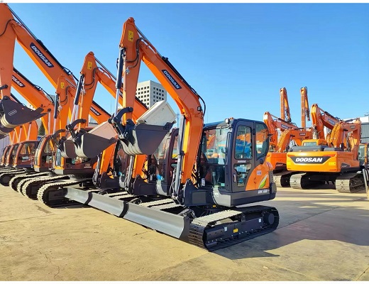 DEVELON Mini Crawler Excavator DX60ACE 6Ton High Quality for Sale