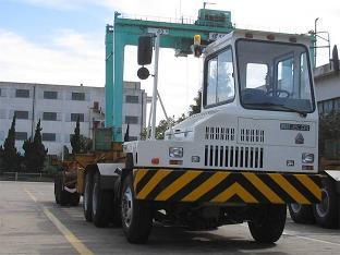 Shacman 6x4 terminal tractor truck
