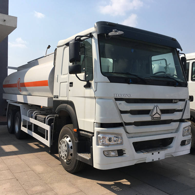 Kailai SINOTRUK HOWO 6x4 300HP Euro III 16m³ Insulated Oil Tank Truck 30-Ton Fue (1)