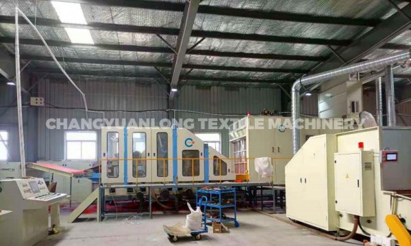 发往山西运城的地毯生产线安装完毕并进行试运行