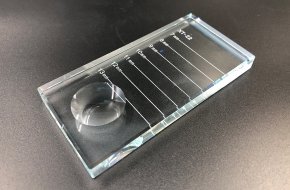 Rectangular shape eyelash extensions glue pallet