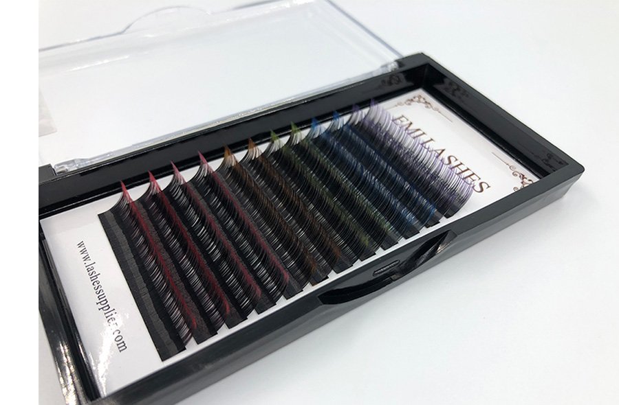 Two-tone Ombre eyelash extensions