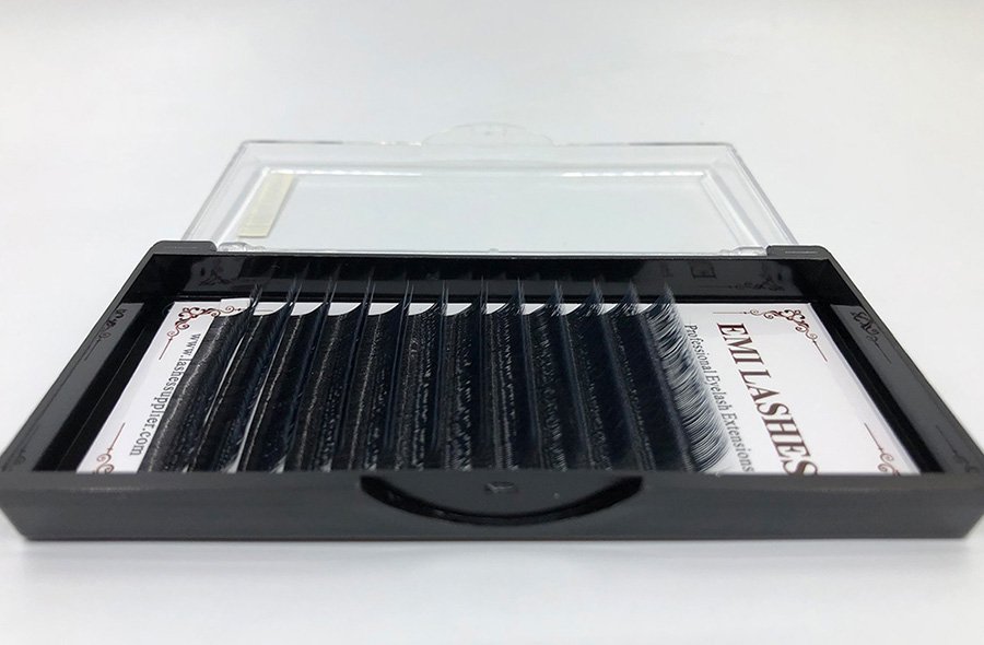 Double curl and layer eyelash extensions