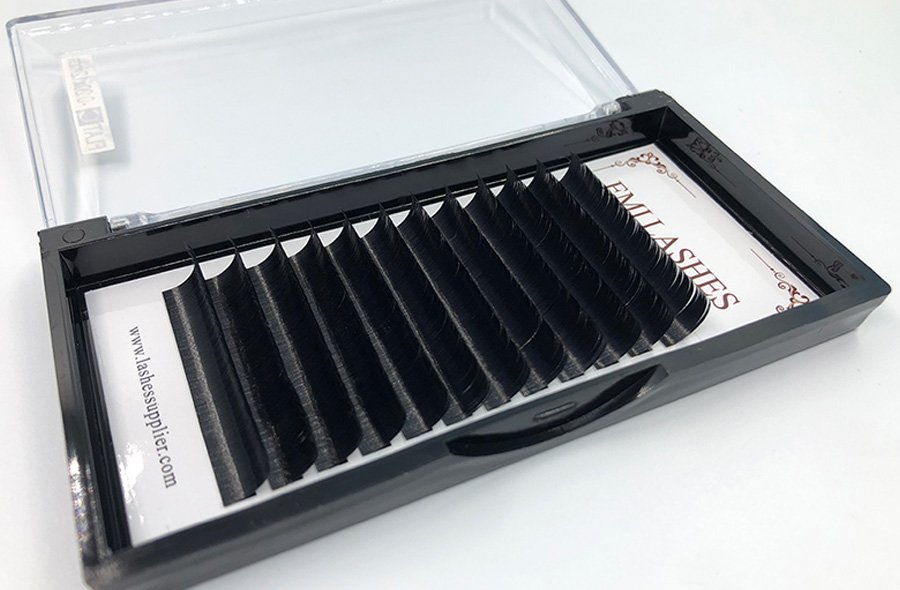 Ellipse flat eyelash extensions