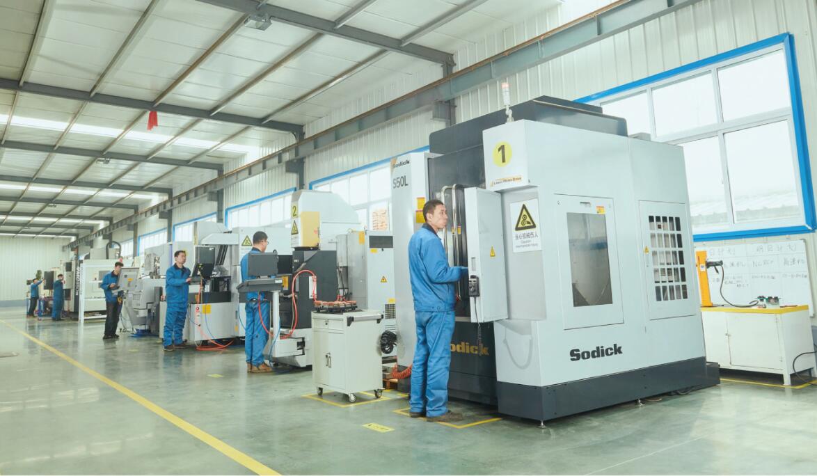 Qingdao Xindacheng - завод по производству капельных эмиттера и  пресс-формы мирового уровня.