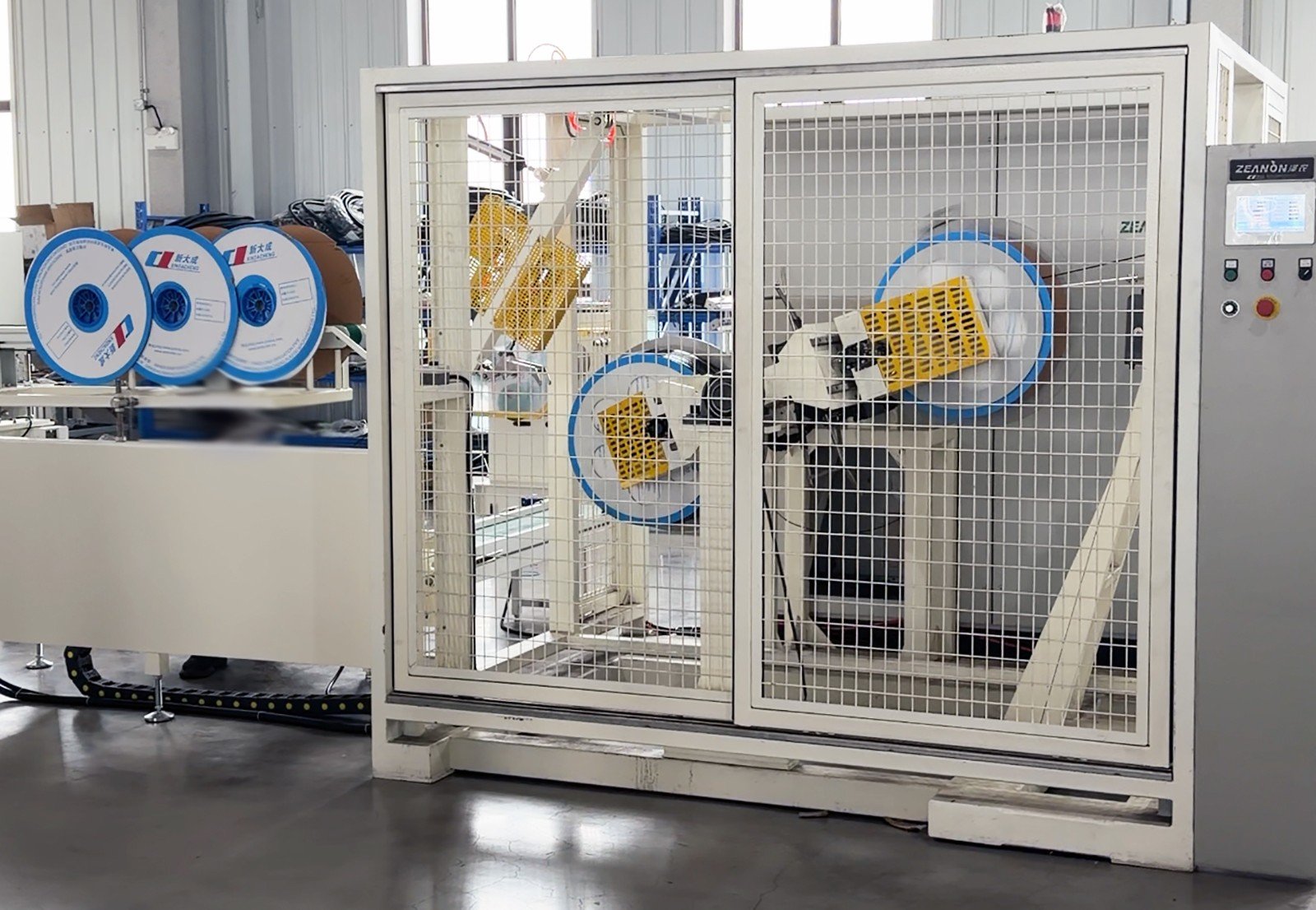 Auto rewinding and accumulate device