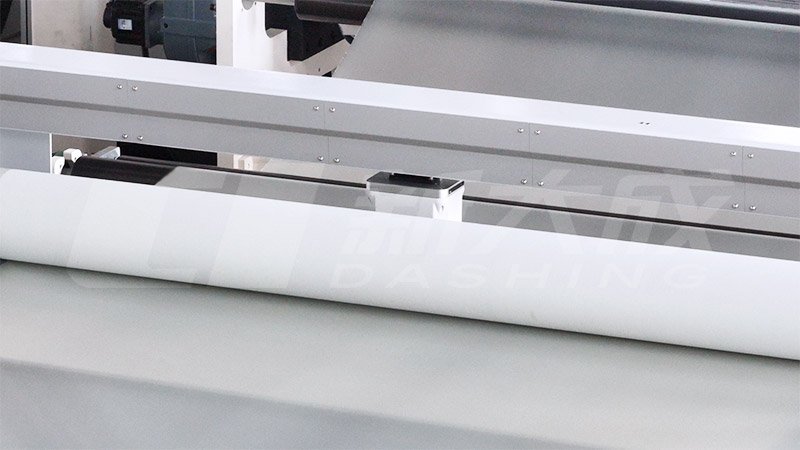 The thickness measuring device measures the interlayer film for laminated glass.