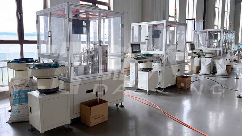 pressure compensating dripper assembly machine for irrigation
