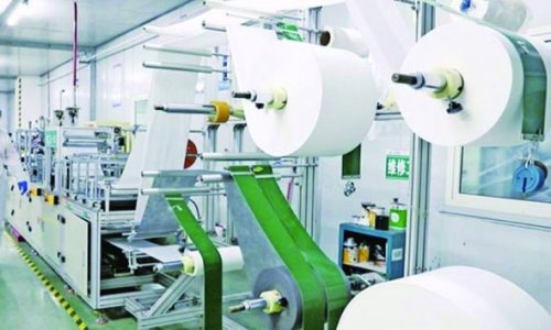 Полностью автоматическая машина для изготовления масок N95