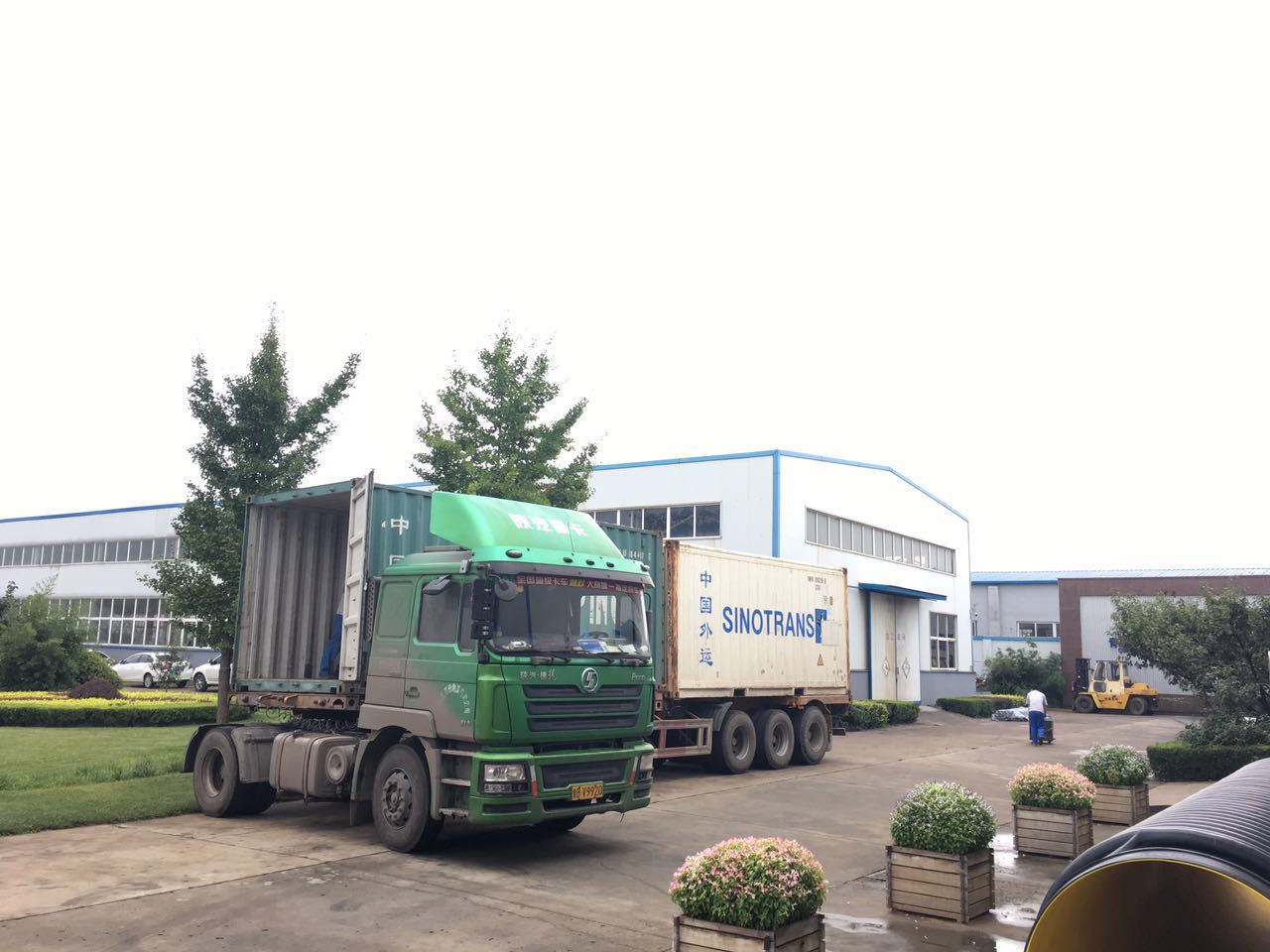 Sent  high-speed flat drip irrigation pipe Production Line and dripper to UKraine