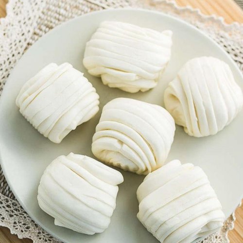 Steamed Twisted Roll